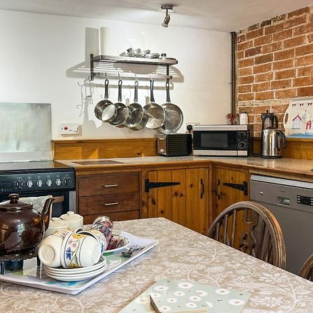 Blacksmiths Cottages Stiffkey Eksteriør billede